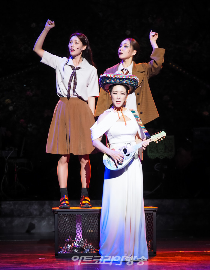 뮤지컬 '프리다' 프레스콜(프리다 칼로 역 김소향, 데스티노 역 임정희, 메모리아 역 황우림). 2023.08.10 사진 ⓒ아트코리아방송 이용선 기자