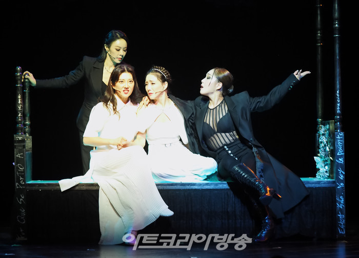 뮤지컬 '프리다' 프레스콜(프리다 칼로 역 김소향, 레플레하 역 리사, 데스티노 역 임정희, 메모리아 역 박시언). 2023.08.10 사진 ⓒ아트코리아방송 이용선 기자