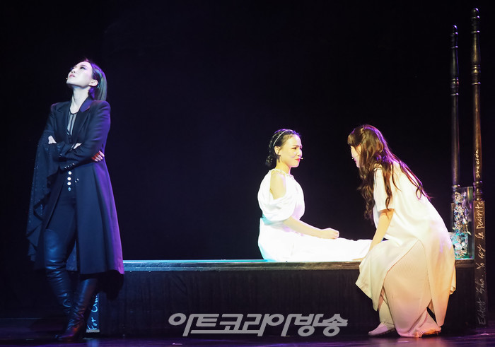 뮤지컬 '프리다' 프레스콜(프리다 칼로 역 알리, 데스티노 역 이아름솔, 메모리아 역 허혜진). 2023.08.10 사진 ⓒ아트코리아방송 이용선 기자