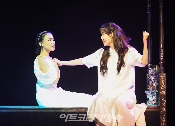 뮤지컬 '프리다' 프레스콜(프리다 칼로 역 알리, 메모리아 역 허혜진). 2023.08.10 사진 ⓒ아트코리아방송 이용선 기자