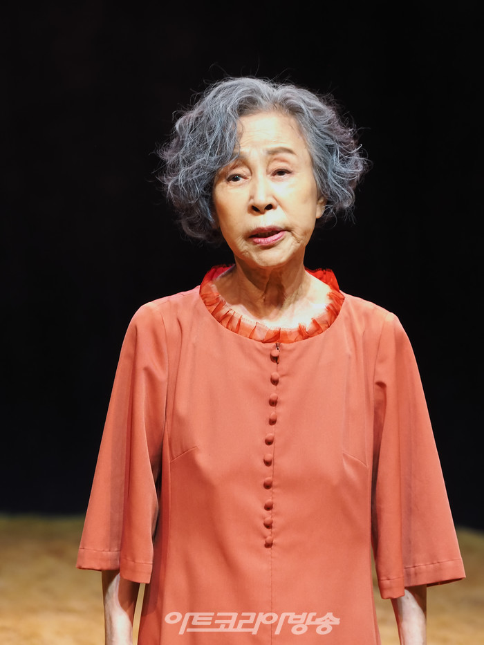 연극 '토카타' 프레스콜(여자 역 손숙) 2023.08.23 사진 ⓒ아트코리아방송 이용선 기자