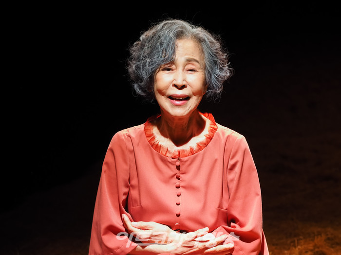 연극 '토카타' 프레스콜(여자 역 손숙) 2023.08.23 사진 ⓒ아트코리아방송 이용선 기자