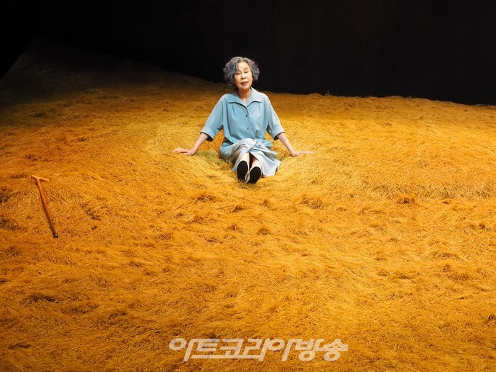 연극 '토카타' 프레스콜(여자 역 손숙) 2023.08.23 사진 ⓒ아트코리아방송 이용선 기자