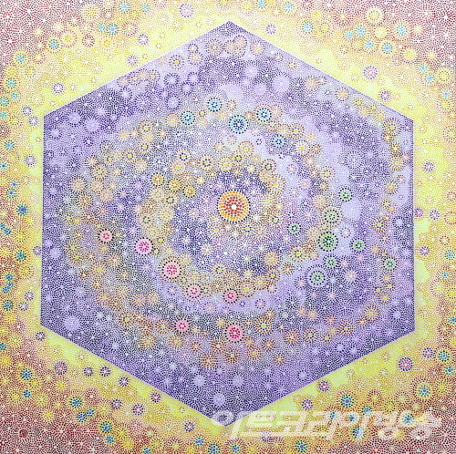 박재만 作 _ 항해별4_72x72cm_한지에 타점묘채색_2022.03.14