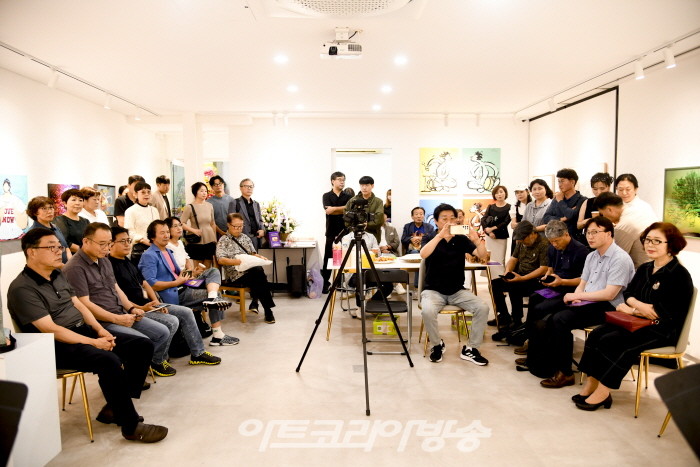 디지털 아트 18인전 개막식