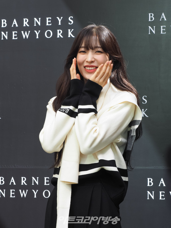 브랜드 '바니스 뉴욕' 한국 론칭 행사(오마이걸 아린) 2023.08.31 사진 ⓒ아트코리아방송 이용선 기자