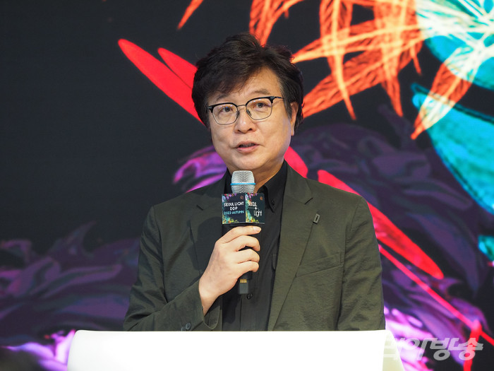 8월 31일 오후 서울 동대문구 동대문디자인플라자(DDP)에서 열린 '서울라이트 DDP 2023 가을' 기자간담회에 참석하 서울디자인재단 이경돈 대표가 인사말을 하고 있다. 2023.08.31 사진 ⓒ아트코리아방송 이용선 기자