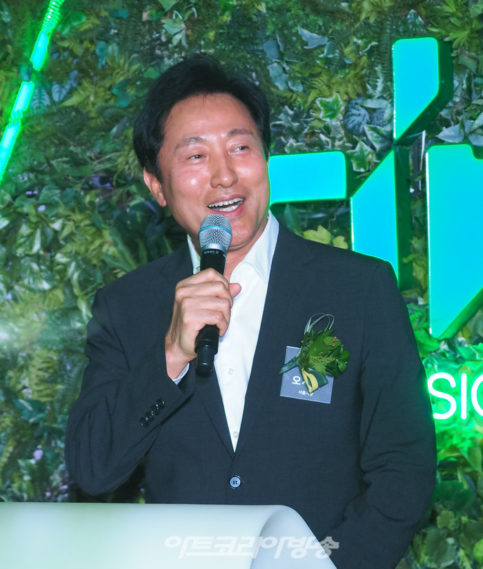 오세훈 서울시장이 8월 31일 오후 서울 동대문구 동대문디자인플라자(DDP)에서 시작하는 '서울라이트 DDP 2023 가을' 개막식에 참석해 인사말을 하고 있다. 2023.08.31 사진 ⓒ아트코리아방송 이용선 기자