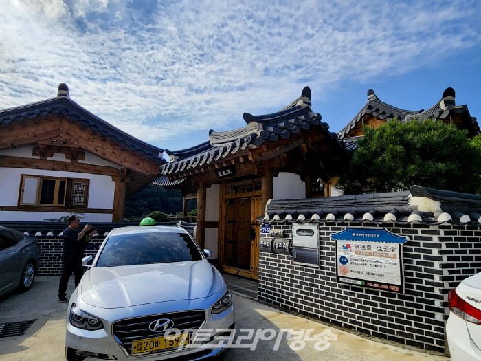 청주 한옥마을, 김충식 한국화갤러리 '김충식 작가 개인전'