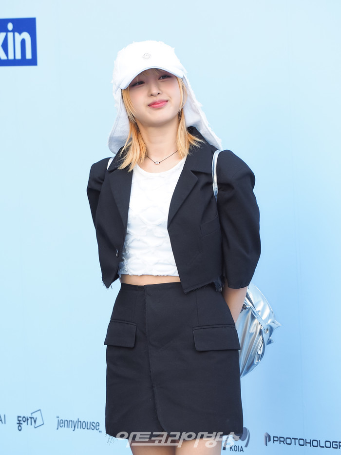 2024 SS 서울패션위크 얼킨 컬렉션 포토월 행사(아도라) 2023.09.05 사진 ⓒ아트코리아방송 이용선 기자