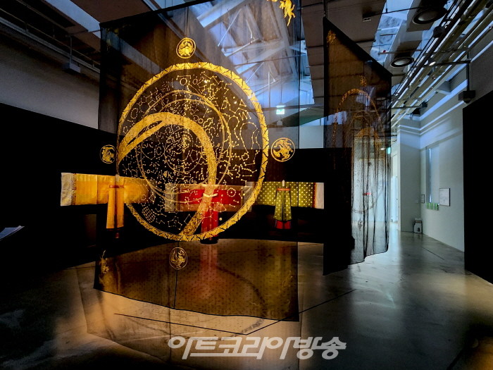 서울공예박물관 '공예 다이얼로그' 특별기획전-금박 김기호 작품사진