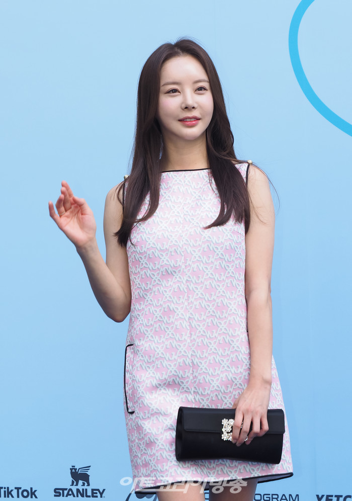 2024 SS 서울패션위크 메종니카 컬렉션 포토월 행사(모델 유수란) 2023.09.06 사진 ⓒ아트코리아방송 이용선 기자