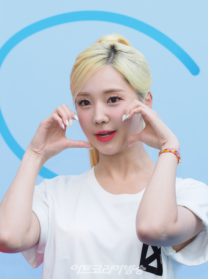 2024 SS 서울패션위크 메종니카 컬렉션 포토월 행사(해시태그) 2023.09.06 사진 ⓒ아트코리아방송 이용선 기자