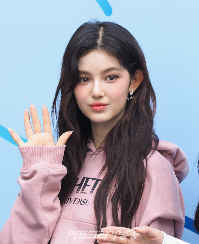 2024 SS 서울패션위크 얼킨 컬렉션 포토월 행사(뉴진스 다니엘) 2023.09.05 사진 ⓒ아트코리아방송 이용선 기자