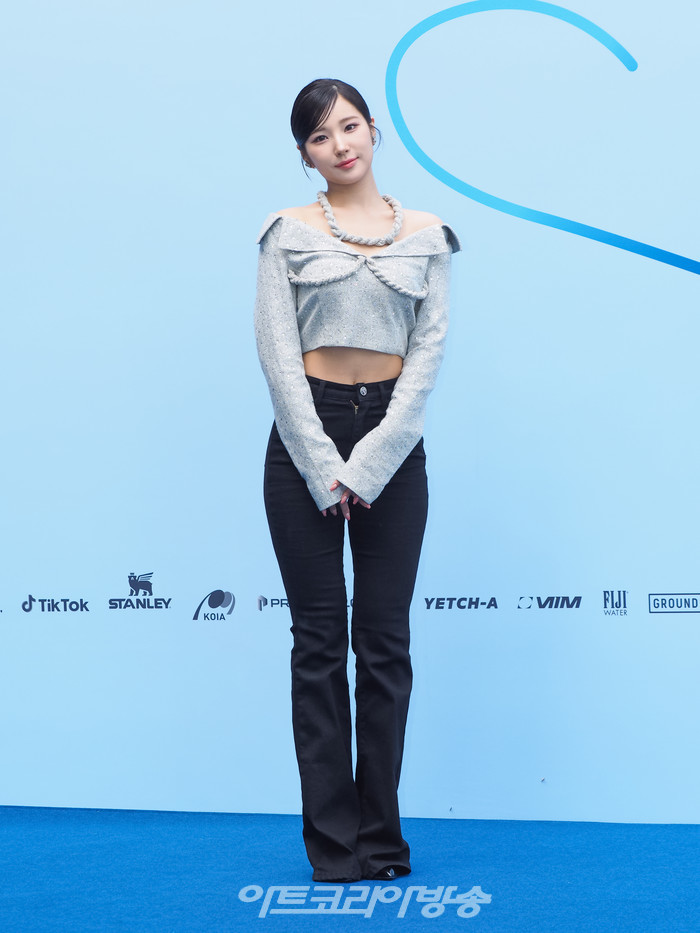 2024 SS 서울패션위크 홀리넘버세븐 컬렉션 포토월 행사(앨리스 소희) 2023.09.06 사진 ⓒ아트코리아방송 이용선 기자