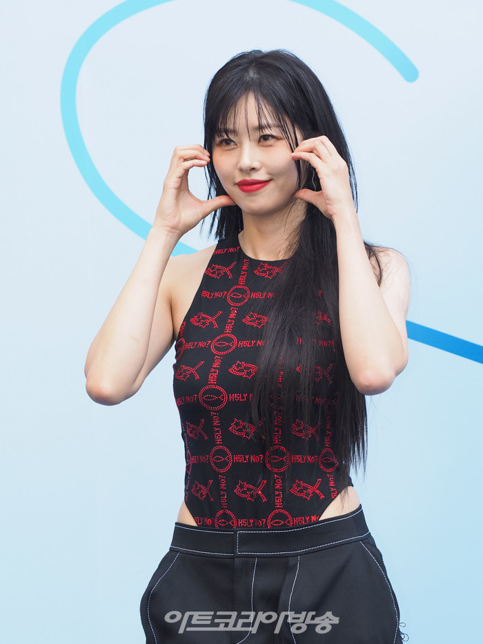 2024 SS 서울패션위크 홀리넘버세븐 컬렉션 포토월 행사(서동주) 2023.09.06 사진 ⓒ아트코리아방송 이용선 기자