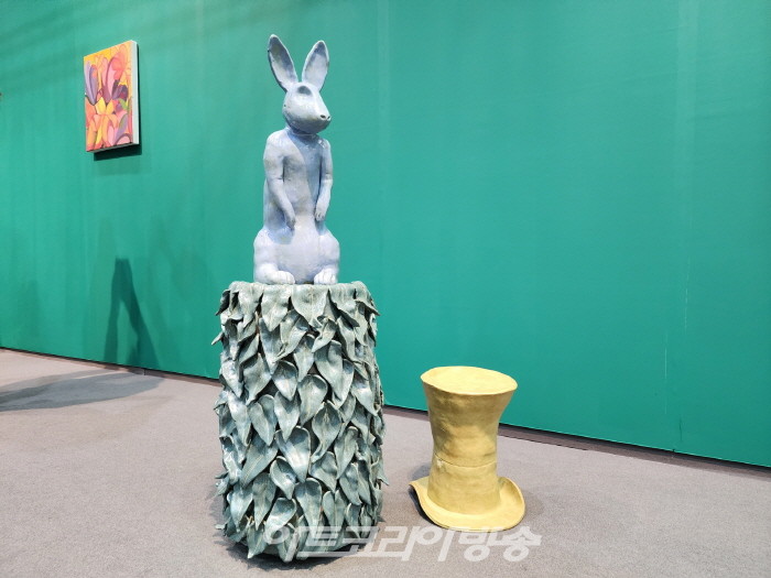 2023 프리즈 서울에 첫 참가한 샌프란시스코 '제시카 실버맨'