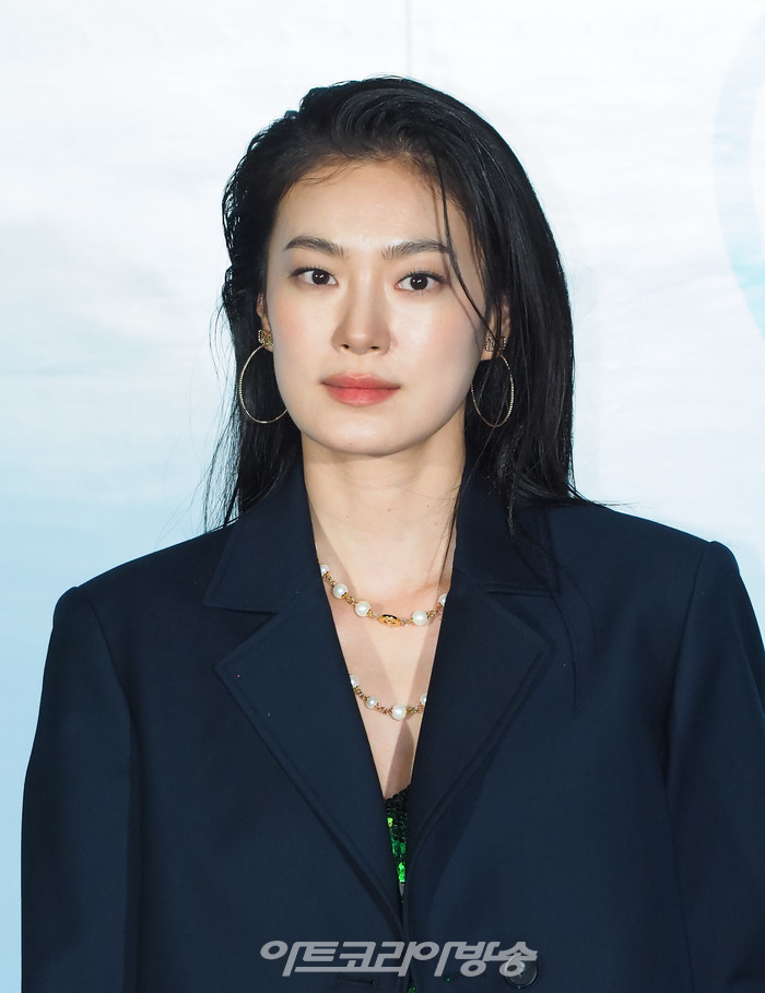 2024 SS 서울패션위크 메트로시티 컬렉션 포토월 행사(옥자연) 2023.09.09 사진 ⓒ아트코리아방송 이용선 기자