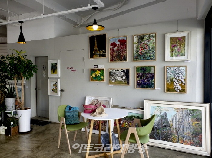 서양화가 홍순영 초대개인전