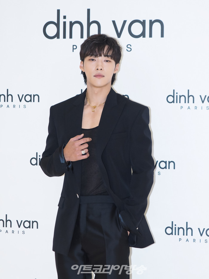 딘반(dinh van) 매장 오픈 기념 포토월 행사(우도환). 2023.09.20 사진 ⓒ아트코리아방송 이용선 기자