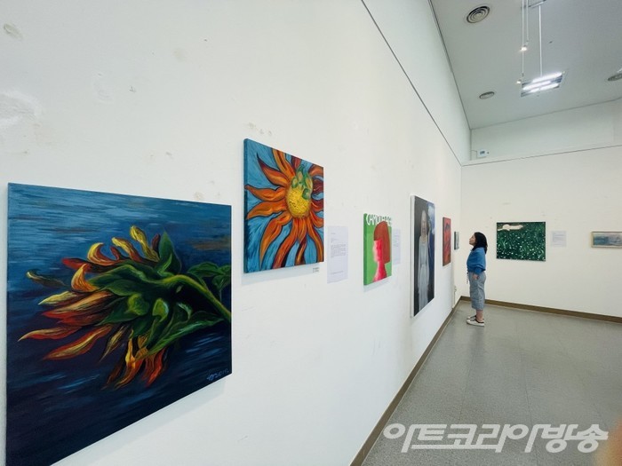 성남아트센터 큐브미술관 1층 큐브사랑방 전시실, '이상한 전시회' 