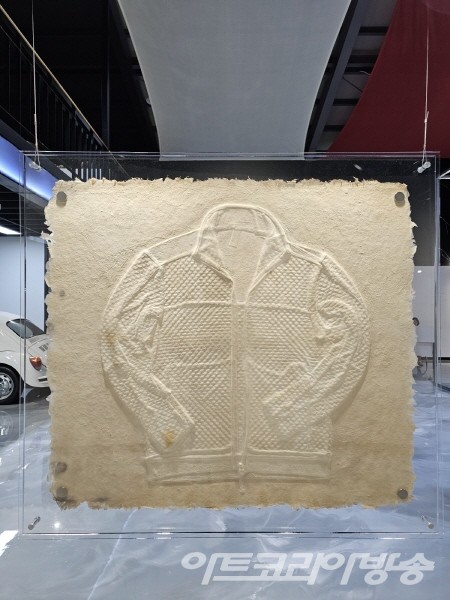 김성헌 作 _ Imprint_100x90cm_닥종이_2023