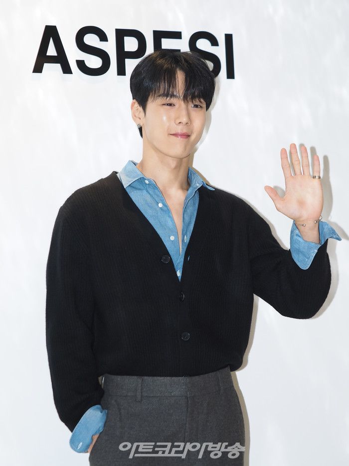 아스페시(ASPESI) 더현대 서울 매장 오픈 기념 포토월 행사. 2023.09.26 사진 ⓒ아트코리아방송 이용선 기자