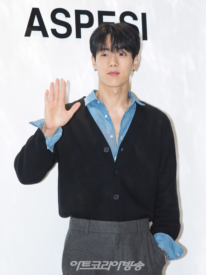 아스페시(ASPESI) 더현대 서울 매장 오픈 기념 포토월 행사. 2023.09.26 사진 ⓒ아트코리아방송 이용선 기자