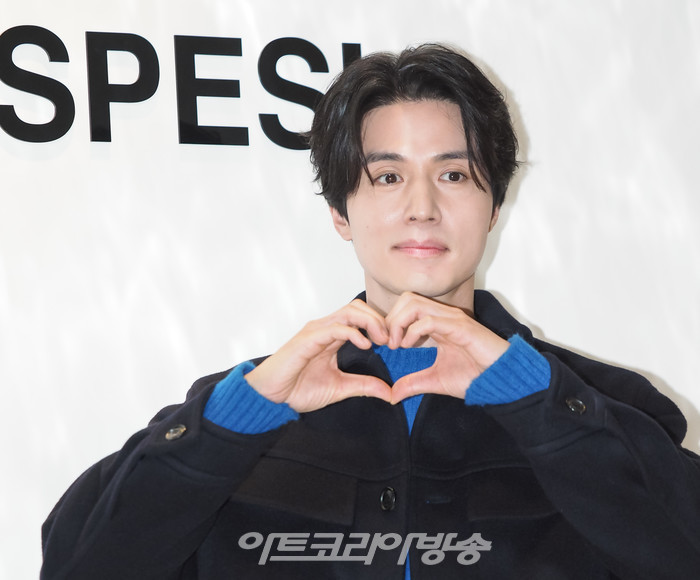 아스페시(ASPESI) 더현대 서울 매장 오픈 기념 포토월 행사. 2023.09.26 사진 ⓒ아트코리아방송 이용선 기자