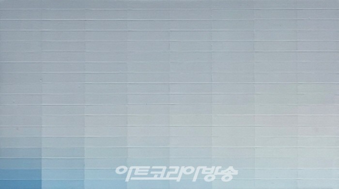 Ostinato(#adbbc9-7cb7d6), 2023, Mixed media on Canvas, 18x32cm