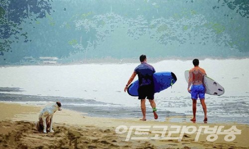 문호 作_The Moment_2022_Oil on canvas_97.2x162.3cm