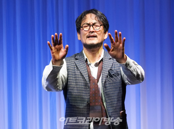 서울시극단 옴니버스극 '굿닥터' 프레스콜(작가 역 김수현) 2023.10.06 사진 ⓒ아트코리아방송 이용선 기자