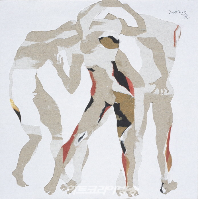 정탁영, 드로잉 2002-8, 패널에 마분지와 색종이 (칼 드로잉), 29.5×29.5cm, 국립현대미술관 소장