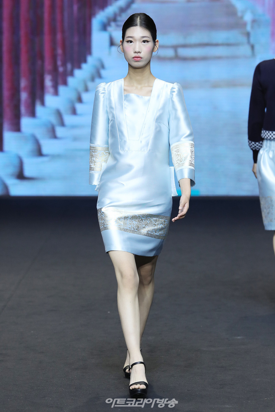 남은영 디자이너 카키바이 패션쇼 (2023 제34회 대구컬렉션)