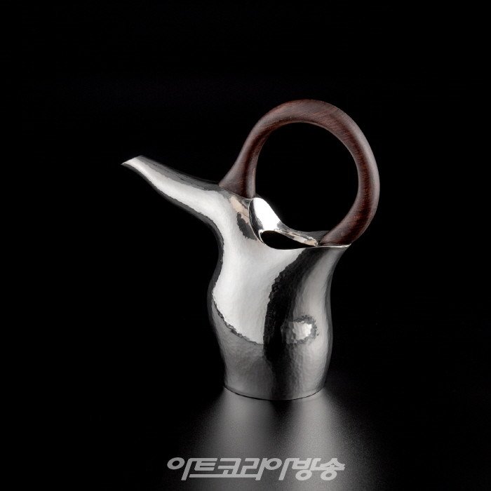작품_바람I ExpectationI_270x95x270(h)mm_퓨터pewter_2023