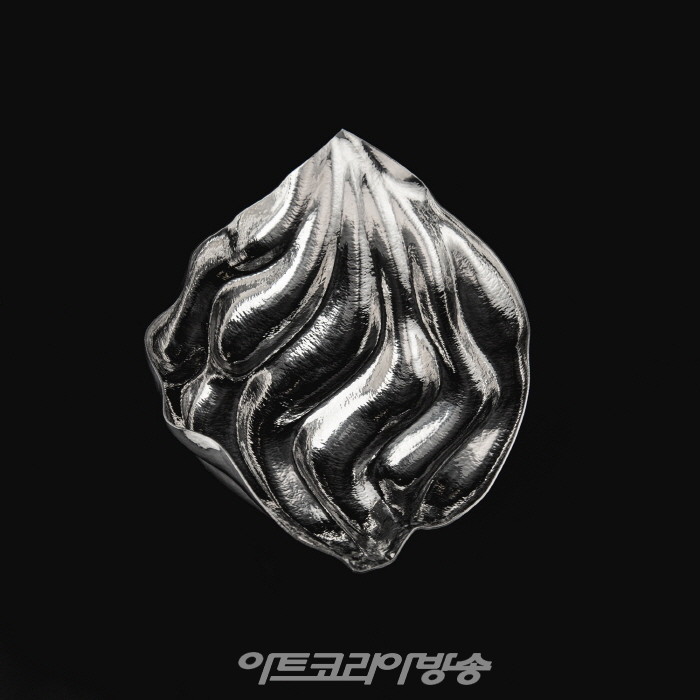 작품_흐름 Flow_600x365x130(h)mm_퓨터 pewter_2023