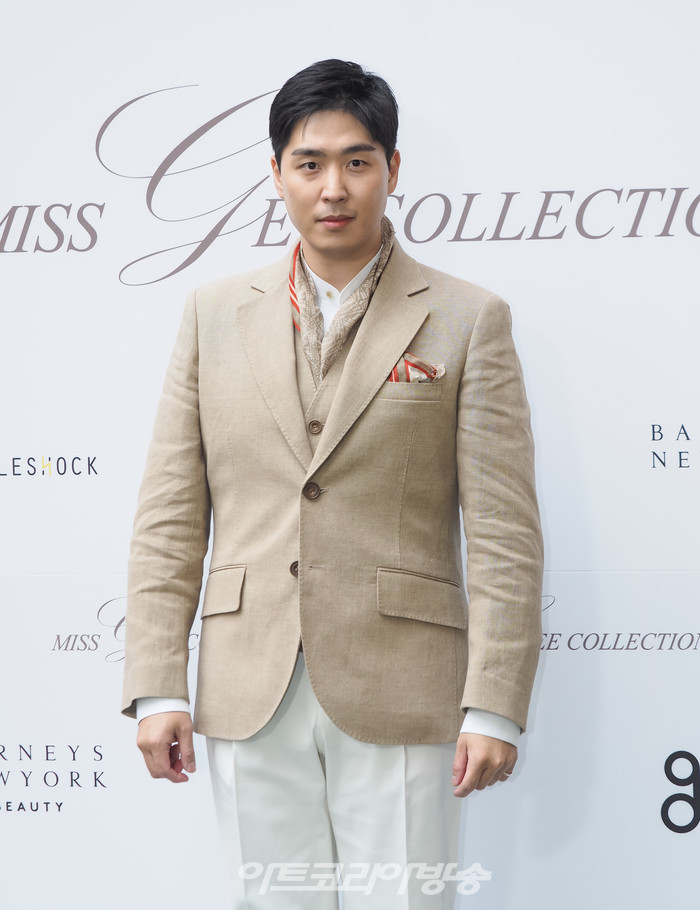 미스지콜렉션  2024 S/S 컬렉션. 2023.10.19 사진 ⓒ아트코리아방송 이용선 기자