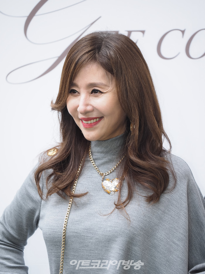 미스지콜렉션 2024 S/S 컬렉션. 2023.10.19 사진 ⓒ아트코리아방송 이용선 기자