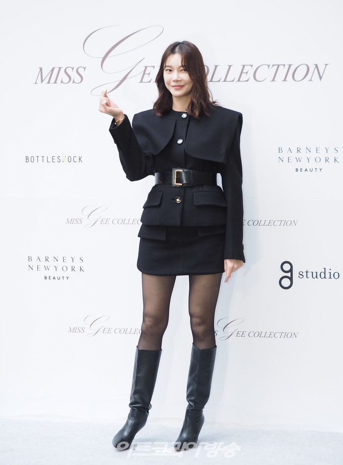 미스지콜렉션 2024 S/S 컬렉션. 2023.10.19 사진 ⓒ아트코리아방송 이용선 기자