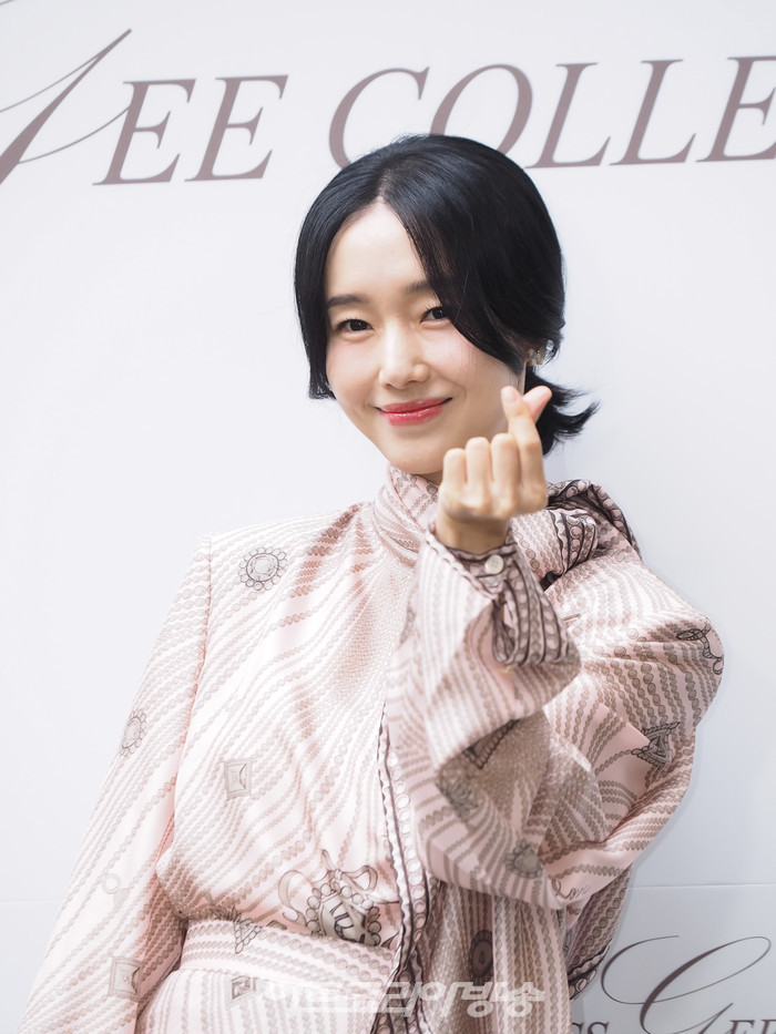 미스지콜렉션 2024 S/S 컬렉션. 2023.10.19 사진 ⓒ아트코리아방송 이용선 기자