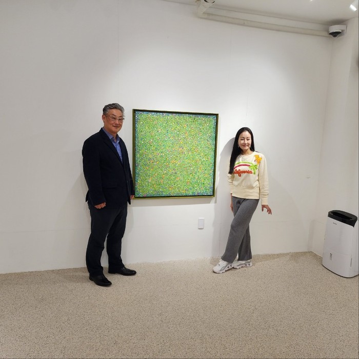 (왼쪽부터) 김학균대표, 정서윤작가