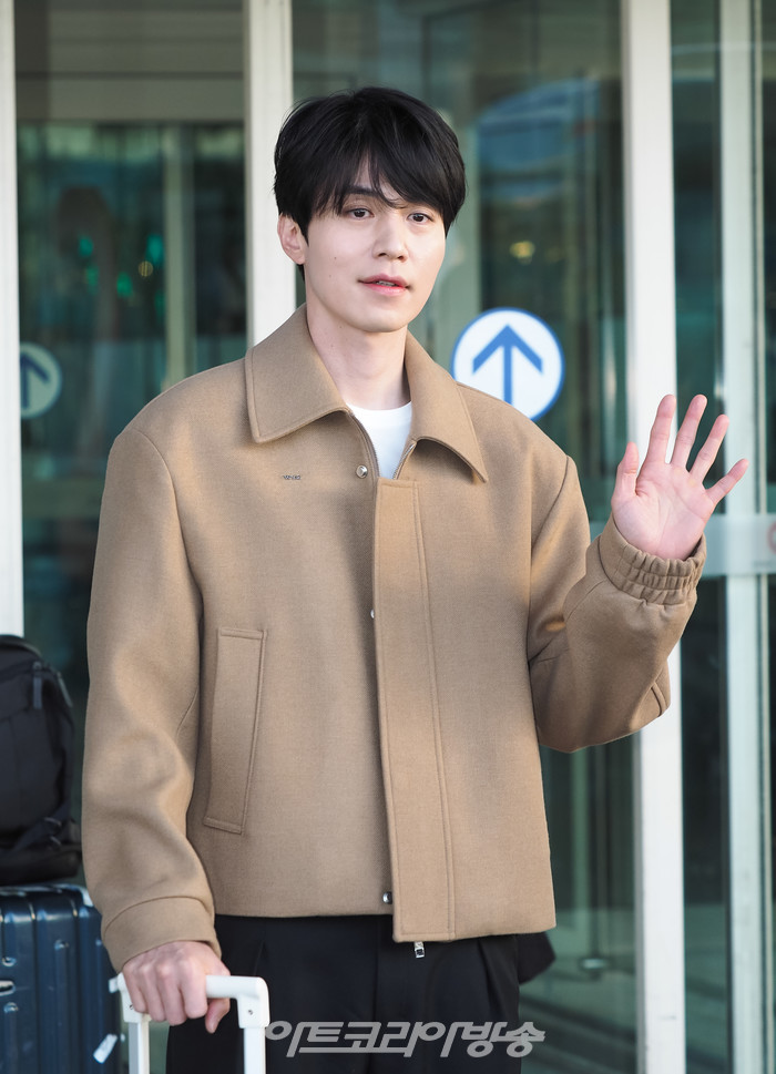 이동욱 인천국제공항 출국. 2023.10.29 사진 ⓒ아트코리아방송 이용선 기자