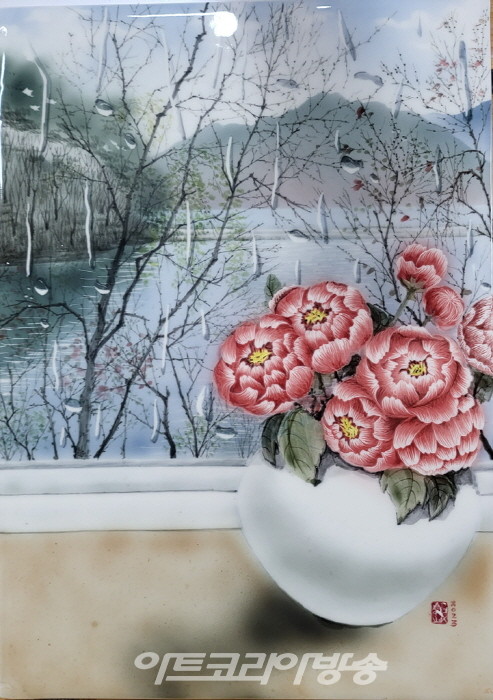 양평과 모란 40x30cm painting on ceramic 백자도판 1235°c 산화소성 2023