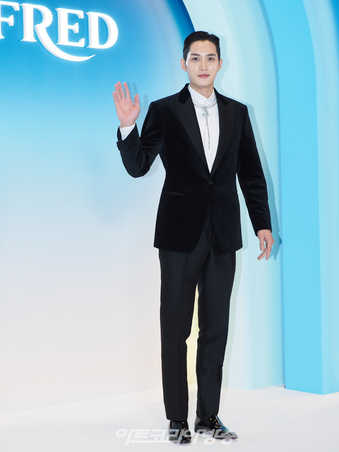 메종 프레드 전시 갈라디너 파티 포토월 행사(펜싱 선수 김준호) 2023.11.09 사진 ⓒ아트코리아방송 이용선 기자​