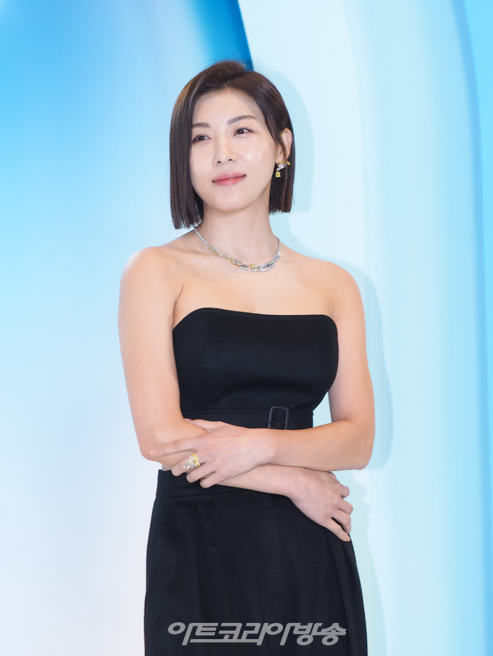 메종 프레드 전시 갈라디너 파티 포토월 행사(배우 하지원) 2023.11.09 사진 ⓒ아트코리아방송 이용선 기자​