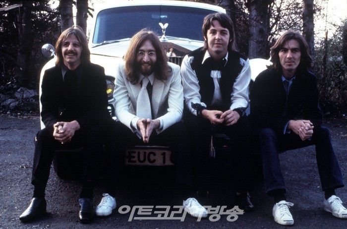 THE BEATLES 1969 - CREDIT BRUCE MCBROOM & APPLE CORPS LTD. 제공 유니버설뮤직