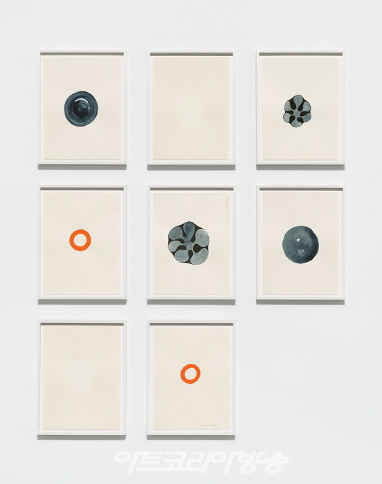 로니 혼(b. 1955)〈Frick and Fracks〉2018-2023Gouache, and/or watercolor on Arches paper8 units, each 38.1 x 28.6 cm Courtesy of the artist and Kukje Gallery