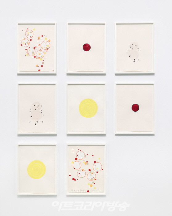 로니 혼(b. 1955)〈Frick and Fracks〉2018-2022Gouache, and/or watercolor on Arches paper8 units, each 38.1 x 28.6 cmCourtesy of the artist and Kukje Gallery