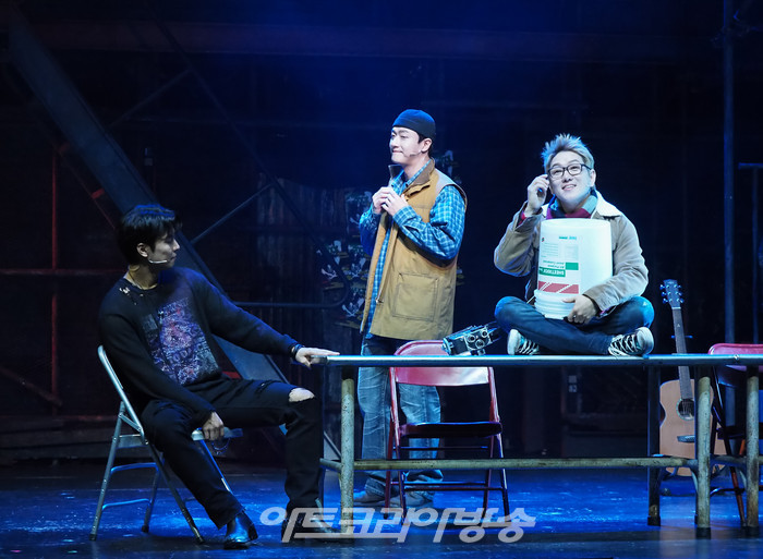 뮤지컬 '렌트' 프레스콜(콜린 역 윤형렬, 로저 역 백형훈, 마크 역 정원영) 2023.11.15 사진 ⓒ아트코리아방송 이용선 기자