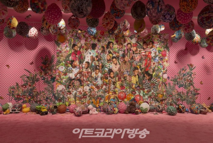 에보니 G. 패터슨, ··· 그들은 그저 놀고 있었을 뿐이다. 있잖아요... 에 대해 이야기하고 있습니다.